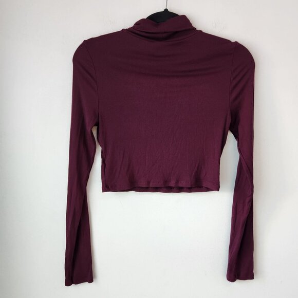 Sunday Best Aritizia Freshman Crop Purple Stretch Turtleneck Blouse Top Shirt M - Picture 2 of 6